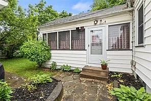 839 Elmwood Ave — Photo 15