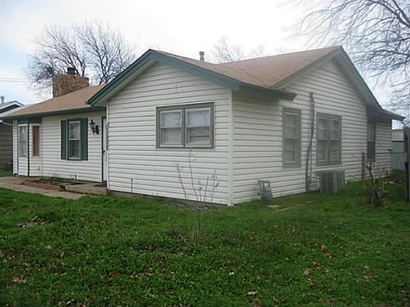 2nd image of 5809 Jennie Dr