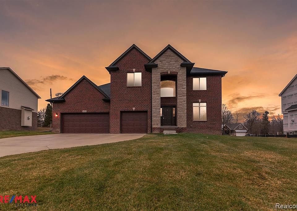 1st image of 623 Stoney Pointe Cir