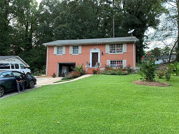 2nd image of 6431 Birch Glen Dr
