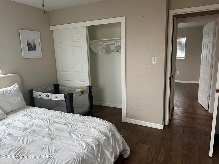 4281 Yorkshire Dr — Photo 37