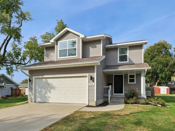 7117 Maryland Dr, Urbandale, IA 50322