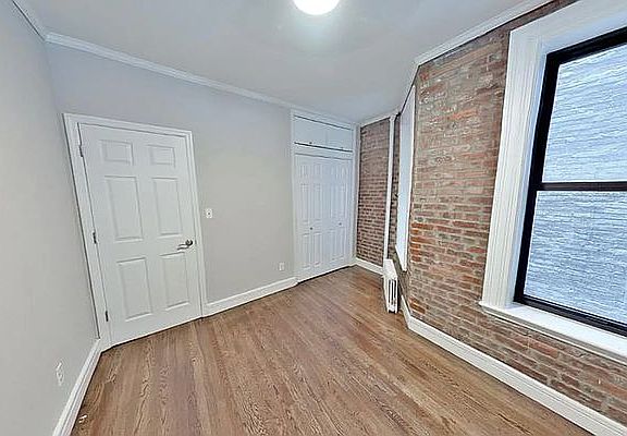 3rd image of 336 E 18th St APT B2