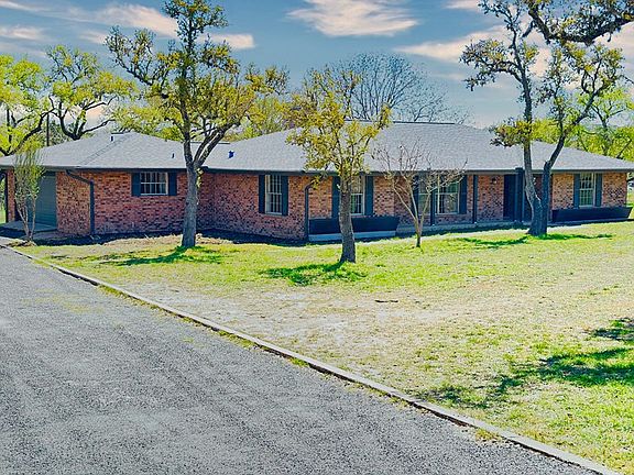 3rd image of 107 S Royal Oaks Rd