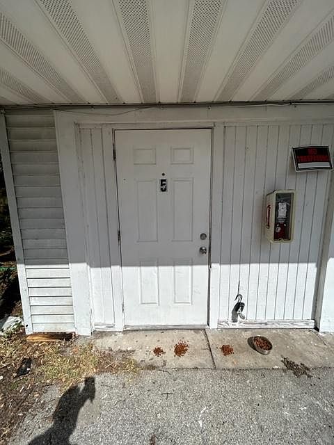 1st image of 1514 12th Ave W #5
