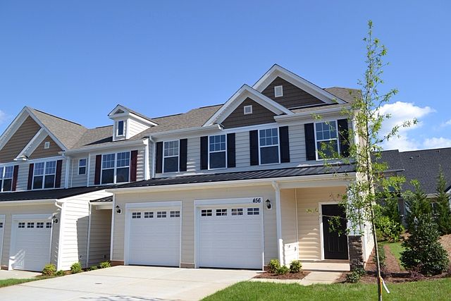 1st image of 605 Hicklin Dr #0