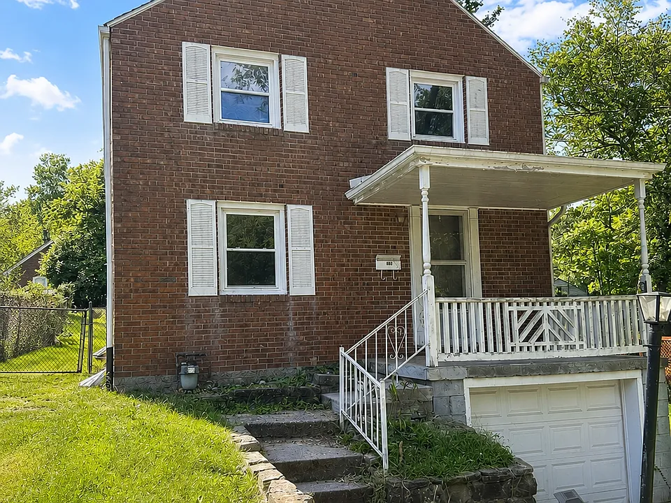 352 Orin St