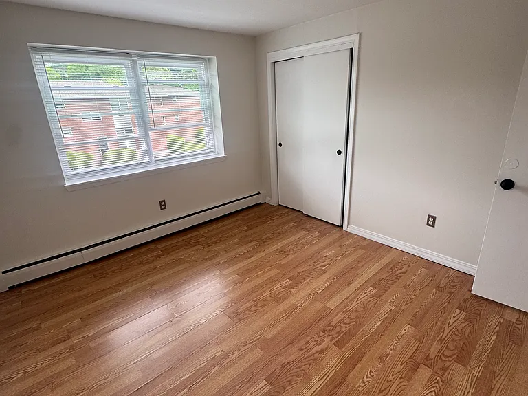 120 Clinic Dr #303 — Photo 7