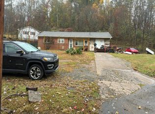 169 Double Island Rd, Burnsville, NC 28714