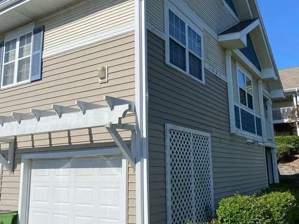 7980 North 107th STREET #2, Milwaukee, WI 53224
