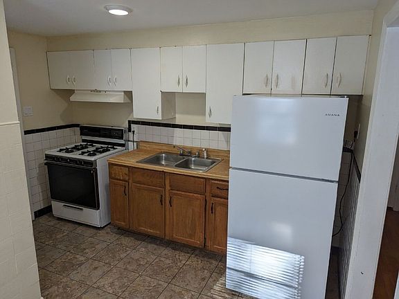 3rd image of 5659 Acme Ave
