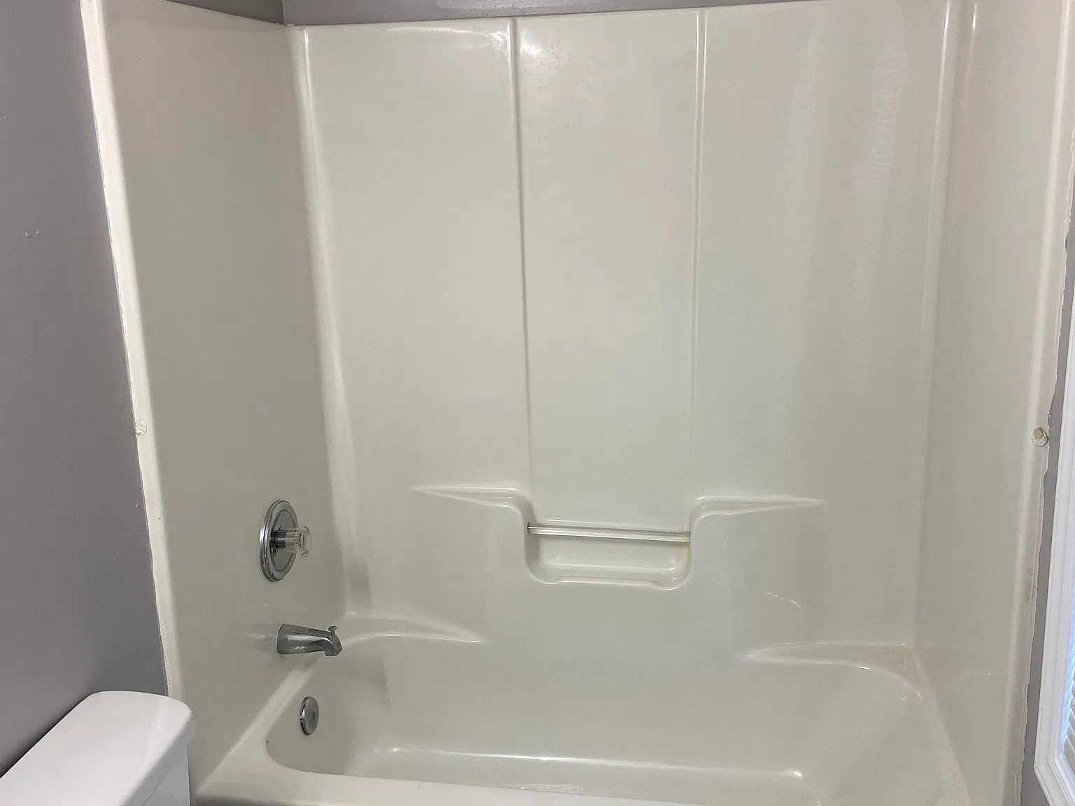 3 bed, 1065 sqft, $1,700 — Photo 3