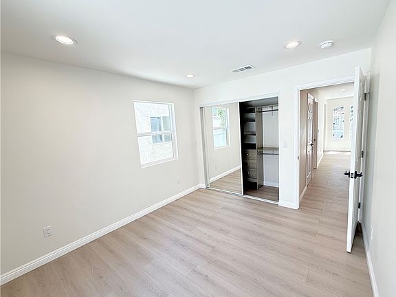 5th image of 8959 San Luis Ave