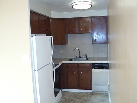 Kitchen Picture 1