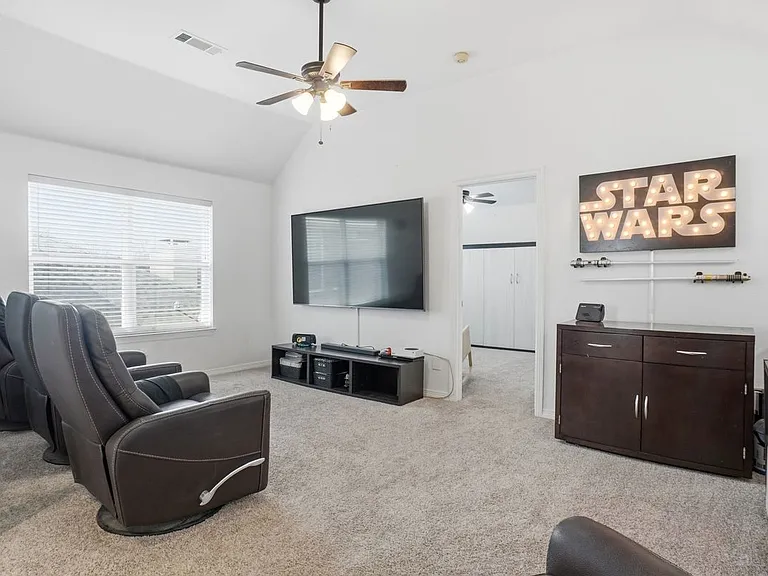 3909 Hogan Manor Dr — Photo 15