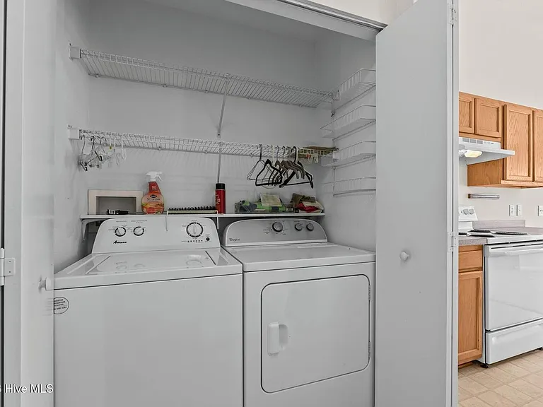 953 Wyndfall Dr SW — Photo 10