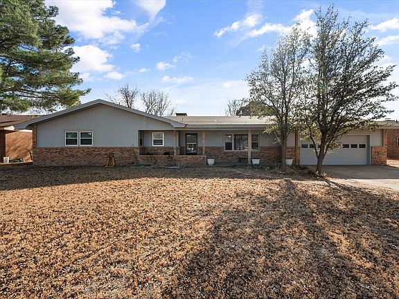 2nd image of 214 Wood Cir
