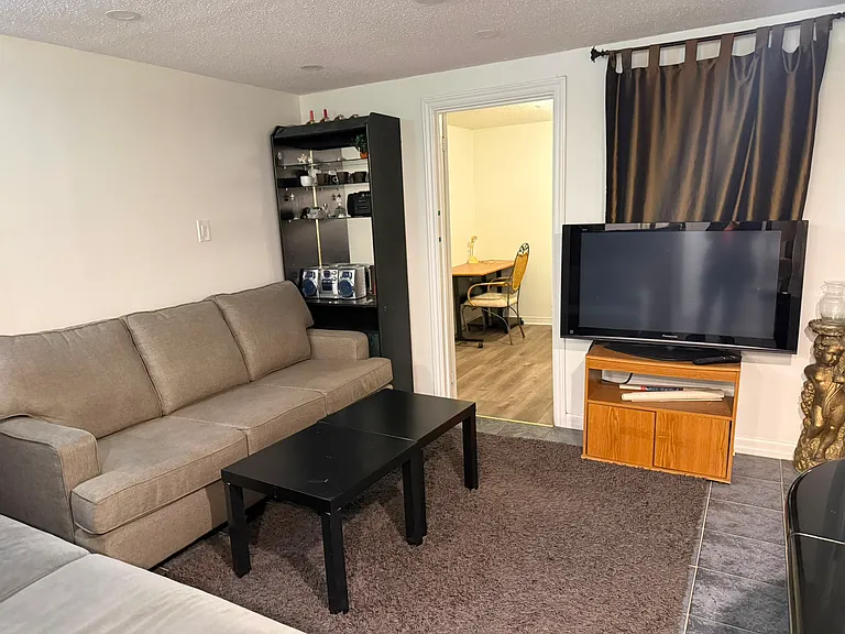 238 Bernard Ave #1B — Photo 8