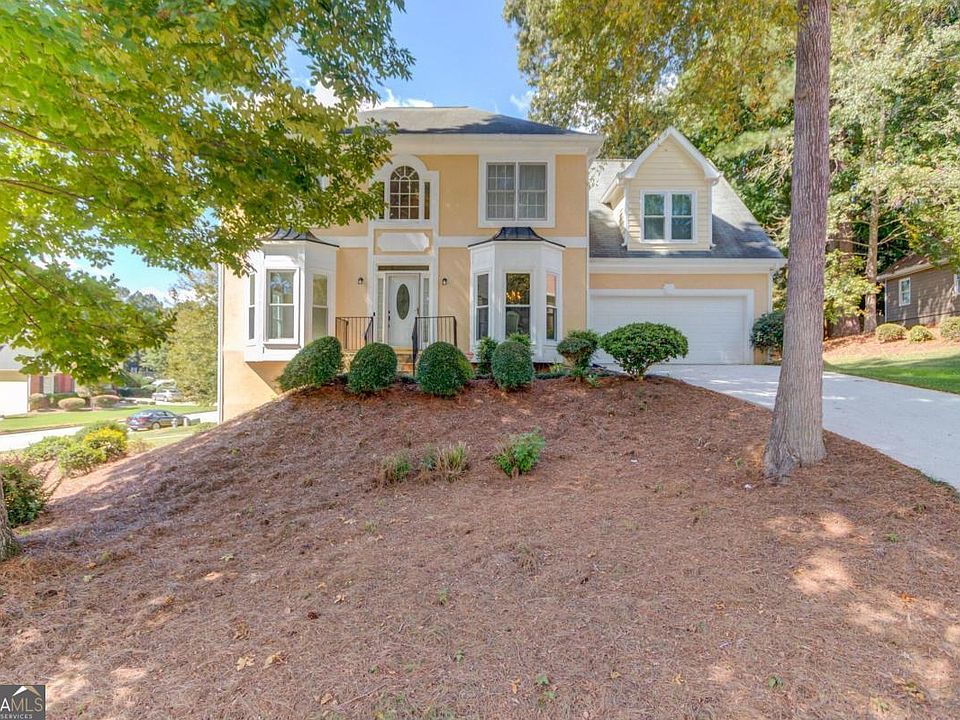 1st image of 697 Eastwood Rise