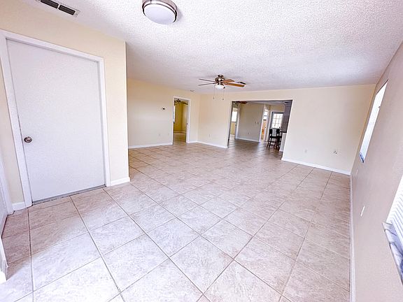 5th image of 1827 Mova St