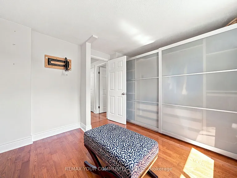 1544 Greenbriar Dr — Photo 28