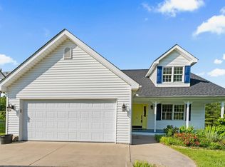 74 Monroe Dr, Russell, KY 41169