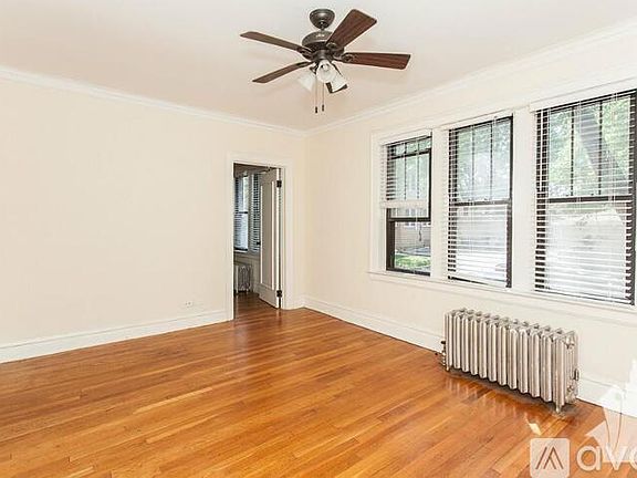 3rd image of 4725 N Leavitt St #4723-2