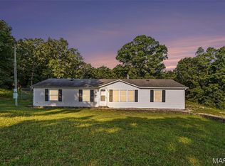 2721 Creon Ct, De Soto, MO 63020