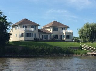 2753 Marigil Ln, Bettendorf, IA 52722