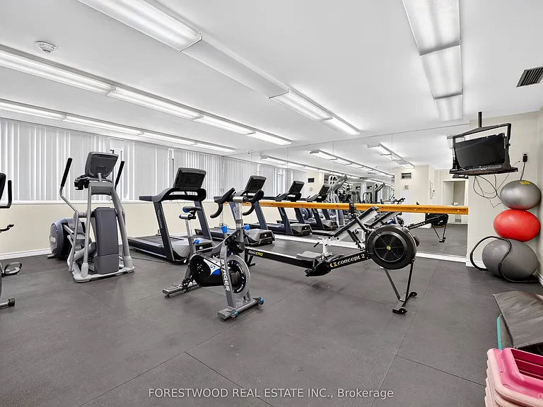 1300 Mississauga Valley Blvd #1108 — Photo 34
