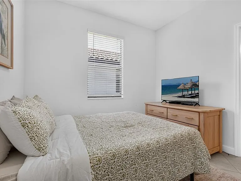 15522 Islandwalk Ave — Photo 30