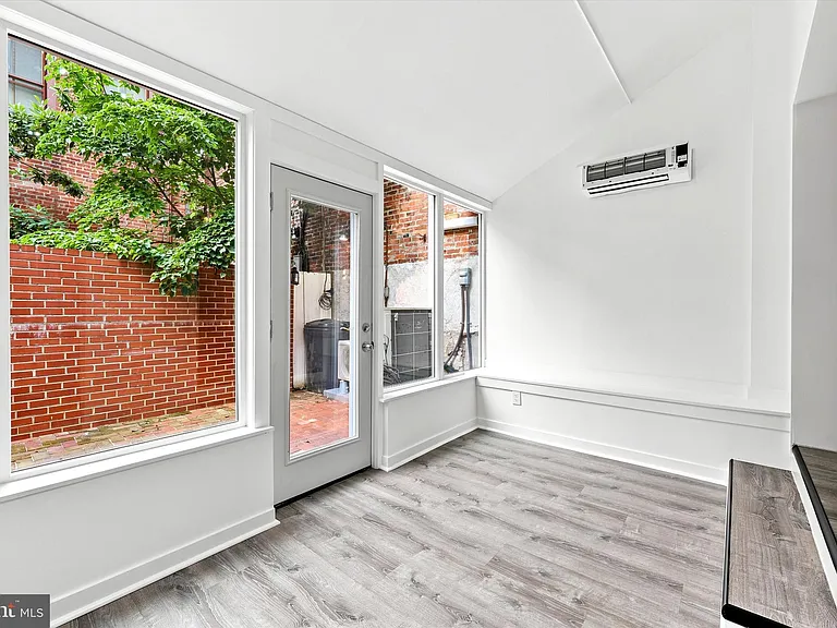 520 Spruce St #1 — Photo 14