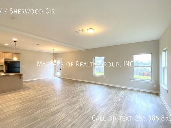 5th image of 447 Sherwood Cir