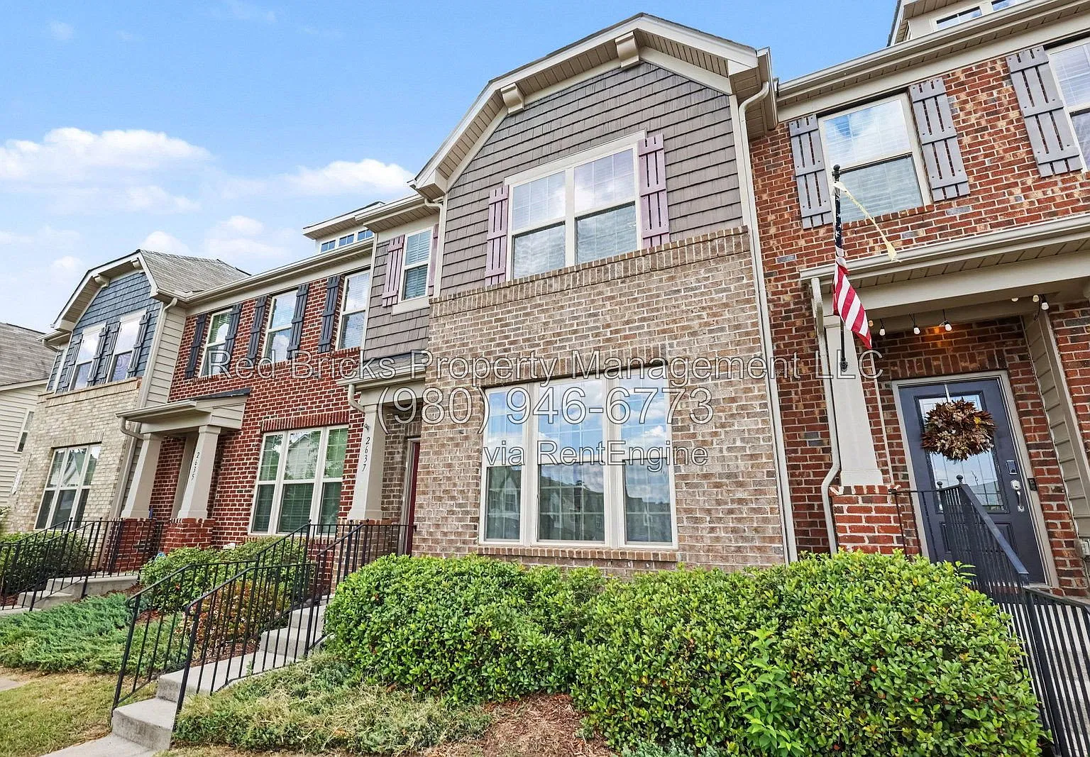 3 bed, 3.5 bath, 2120 sqft, $2,395 — Photo 3