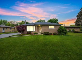 25871 Curie Ave, Warren, MI 48091