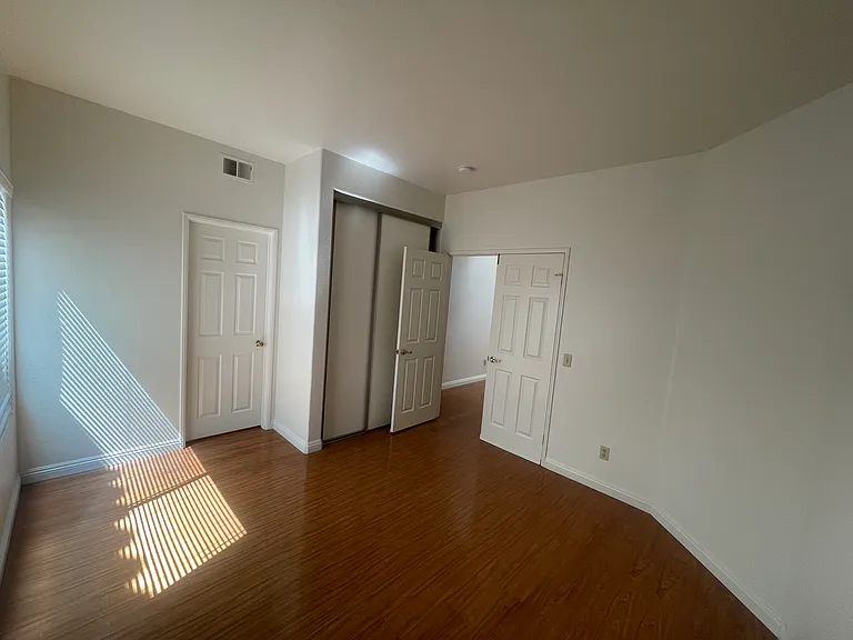 6124 Fleetwood Ln — Photo 8