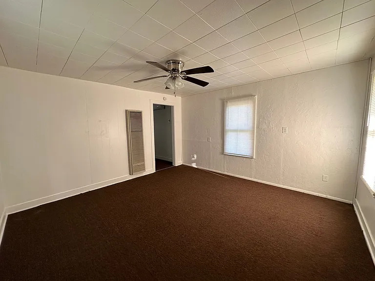 205 G St — Photo 6