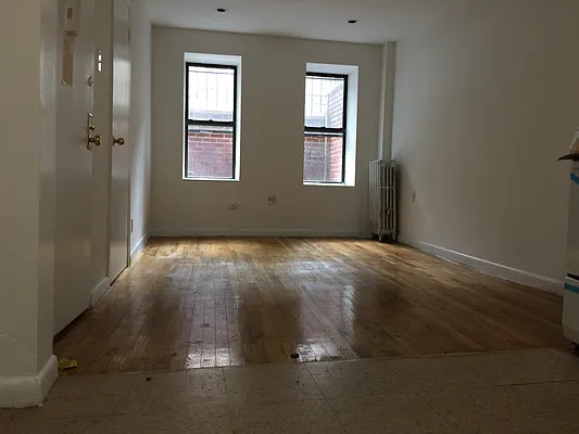 Rented by GPA Realty | media 18