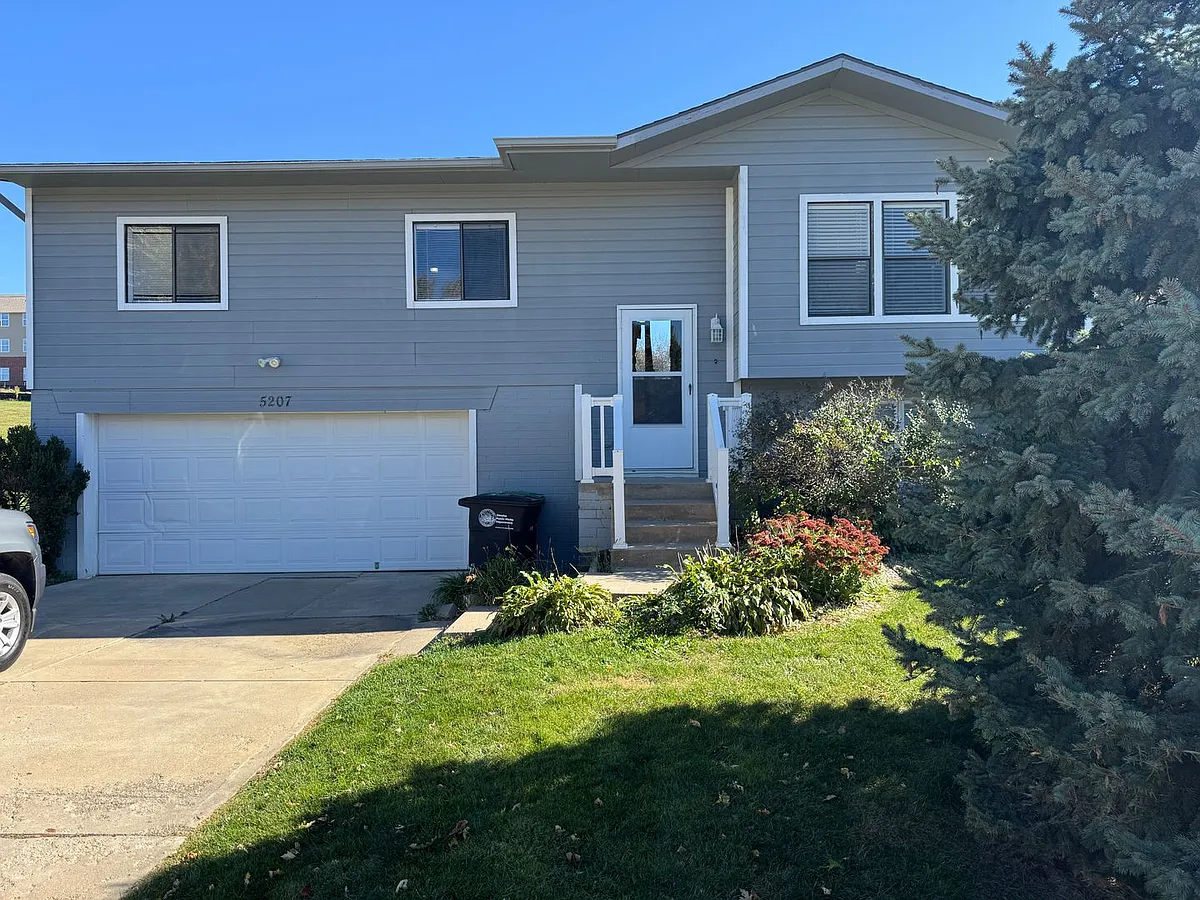 Building Photo - 5207 N 129th St