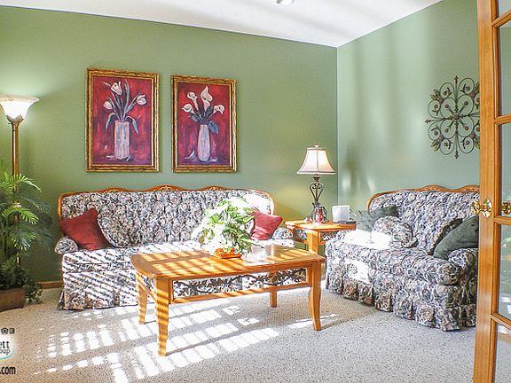 5th image of 5592 Meadow Grove Dr