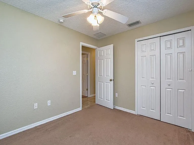 25024 Quaker Ridge Ave — Photo 21