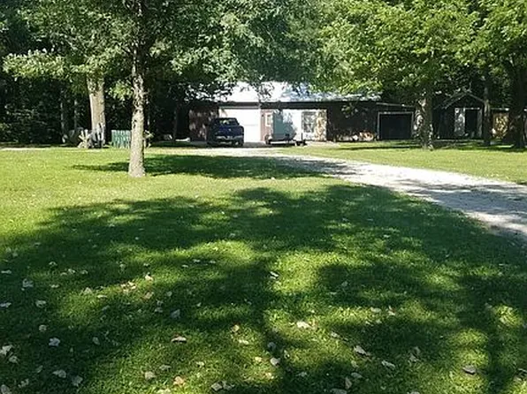 2422 Poplar Ave, Duncombe, IA 50532
