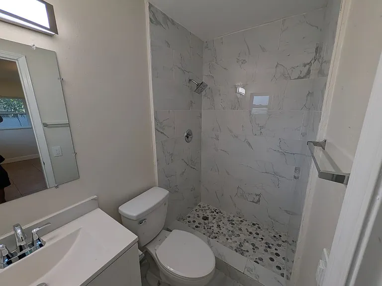 180 Penn Way — Photo 30