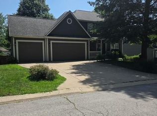 728 S Kisner Dr, Independence, MO 64056