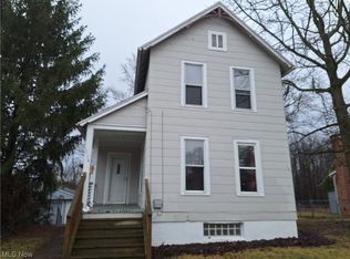 114 W Glendale Ave, Bedford, OH 44146