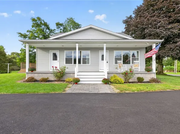 177 Basket Rd, Webster, NY 14580