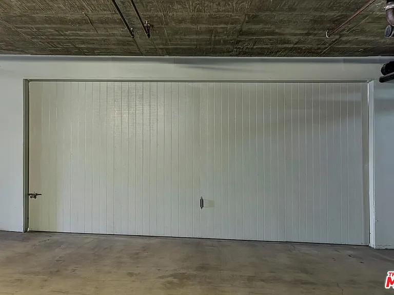 2333 Oak St #3 — Photo 39
