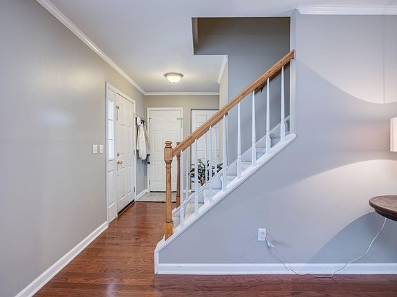 4th image of 200 Armanda Ct