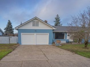 212 Hayden Bridge Way, Springfield, OR 97477