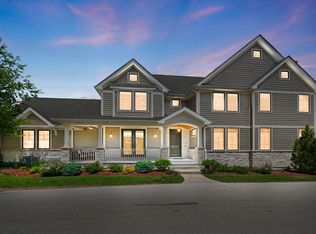 535 N Walnut St, Elmhurst, IL 60126